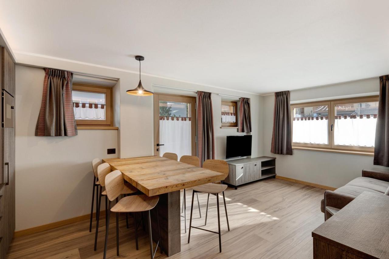 Apartment Snow Mountain Planet House *